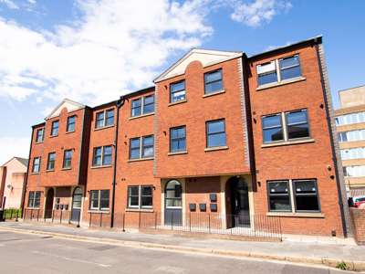 Macklin Street image