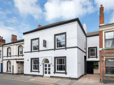Step into stylish city living with this high-spec HMO in a stunningly repurposed pub—a perfect blend of character and modern comfort. Located in the heart of Derby City Centre (DE1), this beautifully converted property offers large studios and en-sui image
