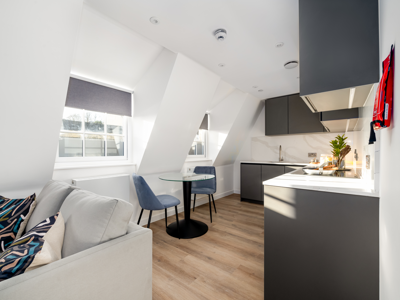 🏡 Your 2 Bed Student Base on Park Street image