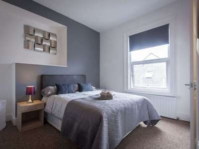 Cosy Double Room With Ensuite Bathroom Available Soon image