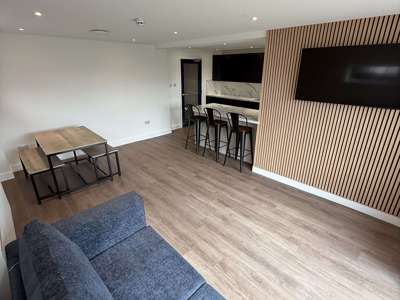 Brand New Luxury Hmo - BH12 image