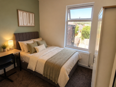 Brand New Luxury Co-Living House - Wesham image