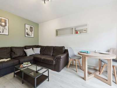  Well Maintained And Clean Property, Situated In The Highly Sought After Residential Area Of Deeds Grove🫧 image