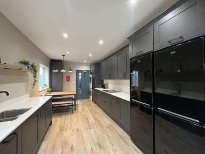Pitcairn Road image
