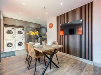 *Sign up for our first round of viewings!* OX Living is proud to present this brand new, high-quality co-living property image