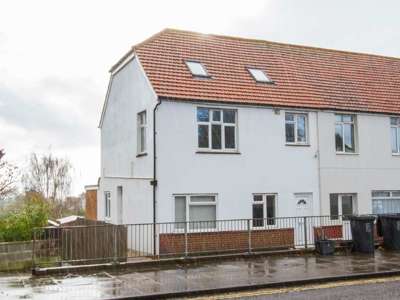 A Good Houseshare share for Rent in Hove image