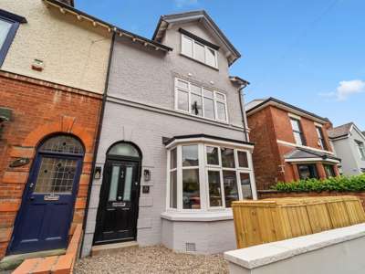 Vicarage Avenue image