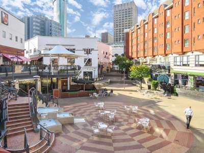 1 Bed Fully Furnished Luxury Apartment in the Birmingham City Centre! image