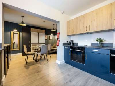 OX Living is proud to present this high-quality 9-bedroom co-living property, perfect for working professionals looking for stylish, stress-free living. image