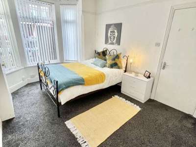 🔥 Stylish House Share in Chapel Fields, Coventry 🔥 image