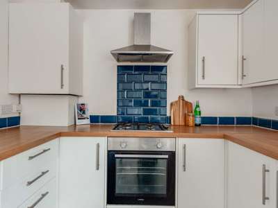 Salisbury Road image
