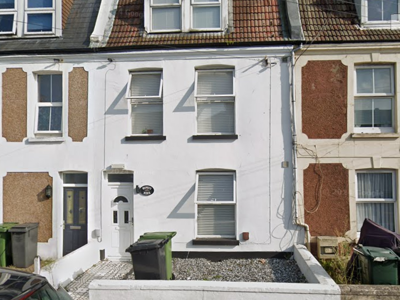 Private Ensuite Room | All Bills Included | Central Location image