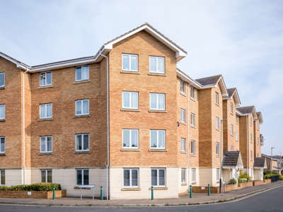 Lloyd Close image