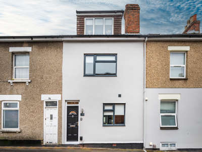 Beautiful 5 Bed, 3 Studio 2 ensuite room HMO  image