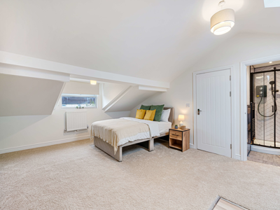 Newly Refurbished 7-Bed House Share In L13! image