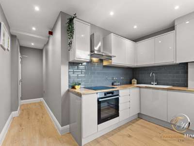 Chandos Street image