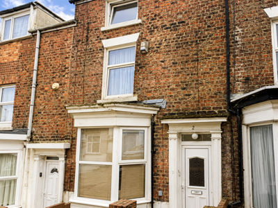 Peaceful house share in central location image