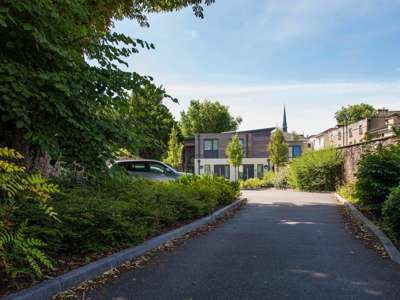 🏡 Sustainable Student Living in Clifton image