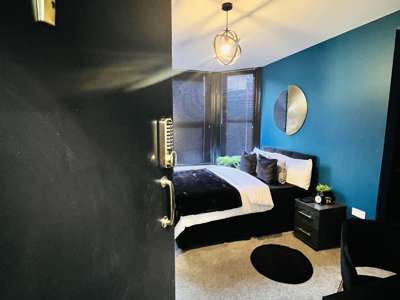 Stunning Property in Central Ipswich - St Helens Street image