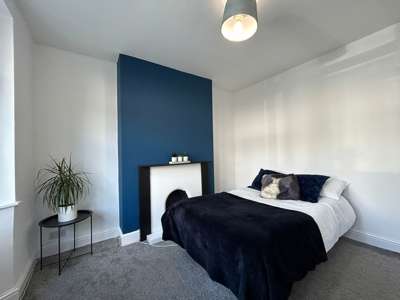 Raeburn Road image