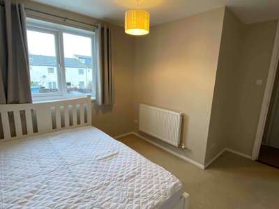 Friendly, professional shared home in Chichester image