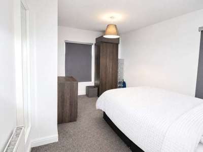 Flat A, 119 Anfield Road image