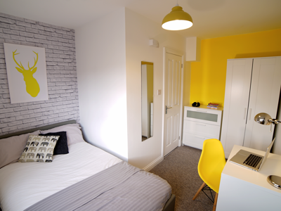 OX Living is proud to present this high-quality 6-bedroom co-living property, perfect for working professionals looking for stylish, stress-free living. image