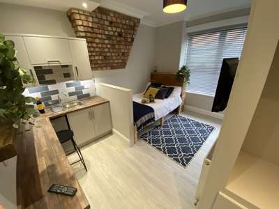 Modern Studio Rooms image