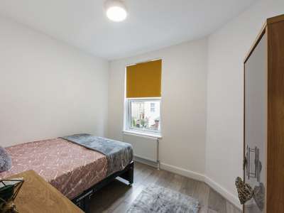 🌺 Large Victorian Terraced Property in Tottenham, N17 🌺 image