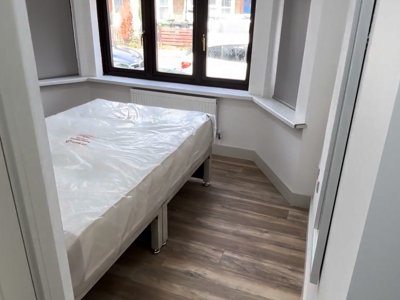 HOLYWELL ROAD image