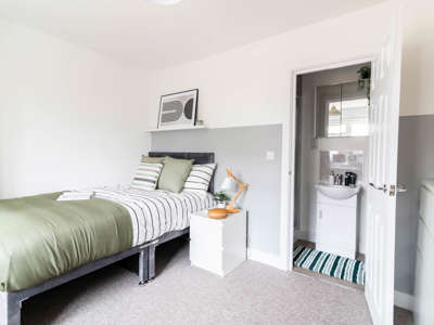 Worcester Road image