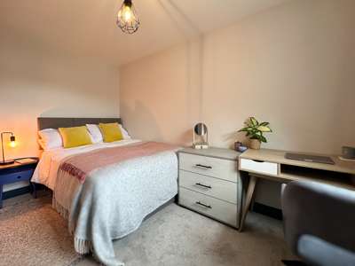 Central location, Newly refurbished, En-Suite Room. image