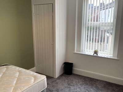 Woodchurch Road image