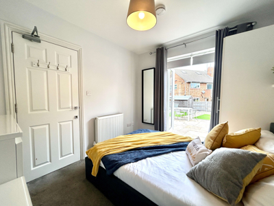 Lismore Close image