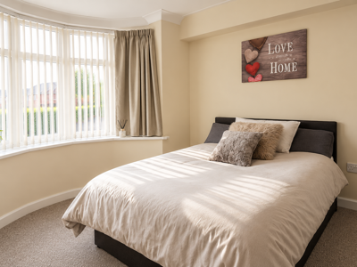 Fully Furnished En-Suite Room – All Bills Included image