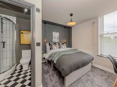 Specious Double En-Suite Room image