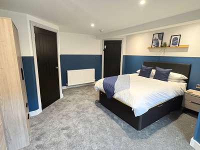 Brand New 6 Bedroom Professional HMO – All En-Suite – All Bills Included – Hunslet, Leeds image