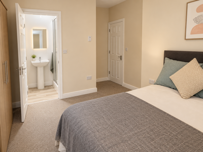 Fully Furnished En-Suite Room – All Bills Included image