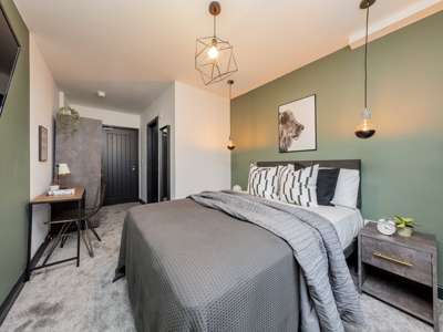 Stunning Co-LIVING property! image