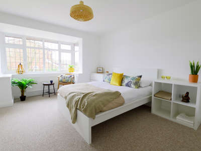 Yarrow Close image