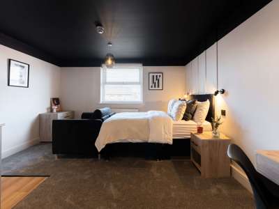 ✨ Luxury Studios on Edge of Manchester City Centre image