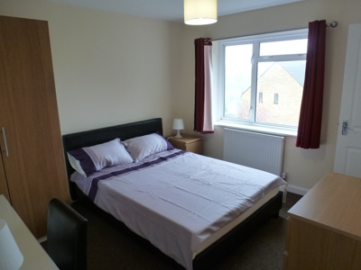 🛍️We Are Pleased To Present This Great Property Within Walking Distance To High Wycombe Town Centre. All The Amenities You Could Need On Your Door Step And Unbeatable Transport Links🛍️ image