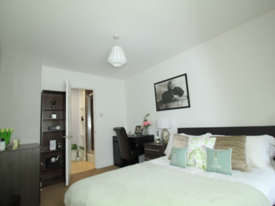 Chinbrook Road image