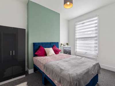 🏡 Beautiful Large Victorian House in Tottenham 🏡 image