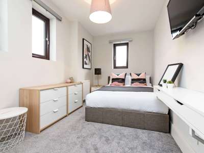 🤗 Professional house share in Walkden ☺️ image