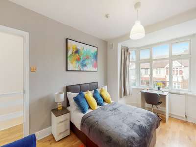 Craven Avenue image