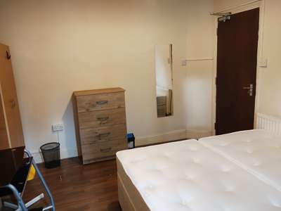 🌺 Large Victorian Terraced Property in Tottenham, N17 🌺 image