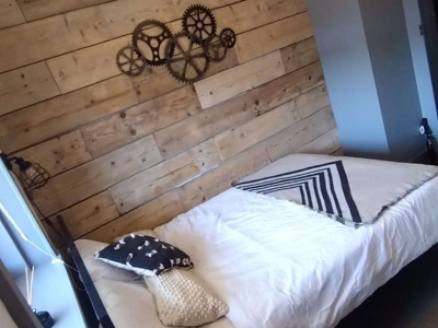🏡 5-Bed Modern House Share | Stylish Finish | Castleford image