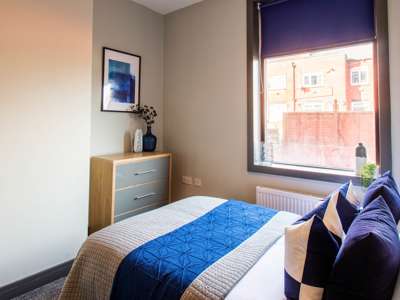 Spacious 4-Bedroom HMO – Belle Isle – AVAILABLE NOW image
