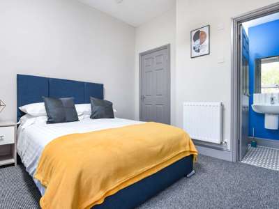 Delightful Ensuite rooms - St Judes  image